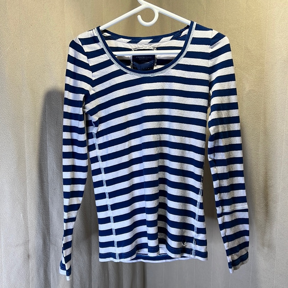 3/$10 American Eagle Outfitters Long Sleeve Shirt Womens Large